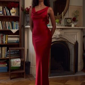 BNWT Mirror Palais Plunging Back Cowl Dress Scarlet